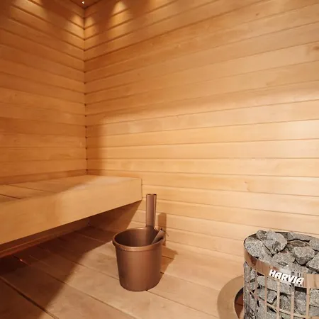 Aurinkoranta D7 Saunallinen Kaksio *